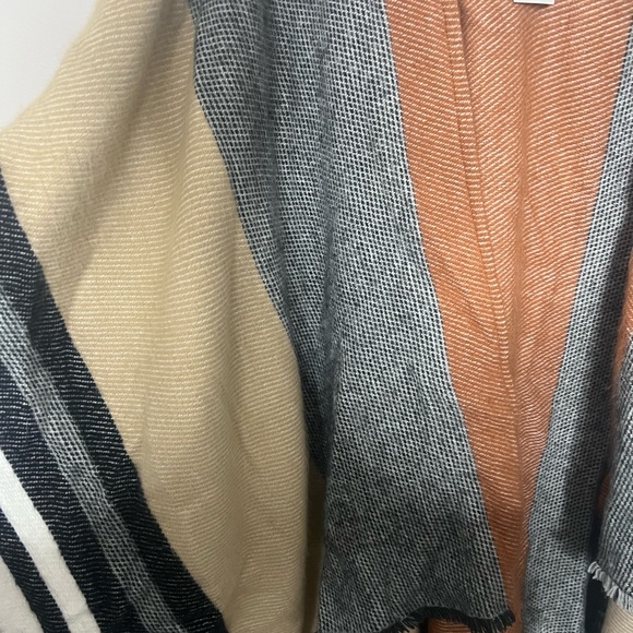 Boutique Poncho, shawl, striped pattern with tan, burnt orange, black, white - Picture 3 of 7